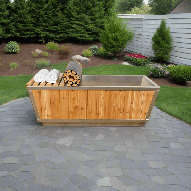 Dundalk LeisureCraft The Glacier Cold Plunge Tub - Knotty Red Cedar